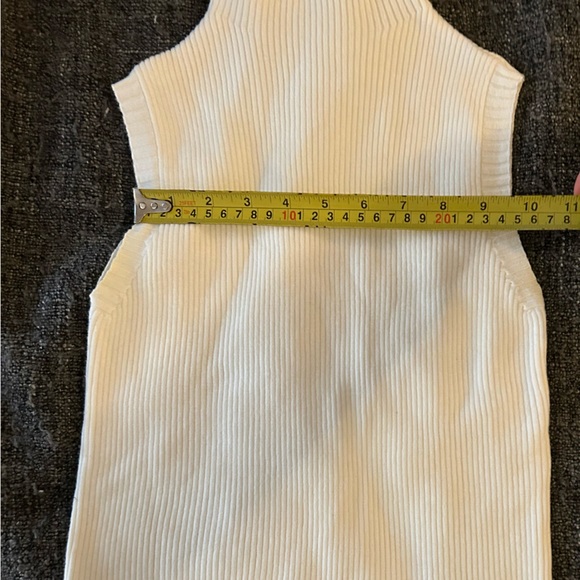 Mock neck Sleeveless Knit Top in White - Picture 7 of 8